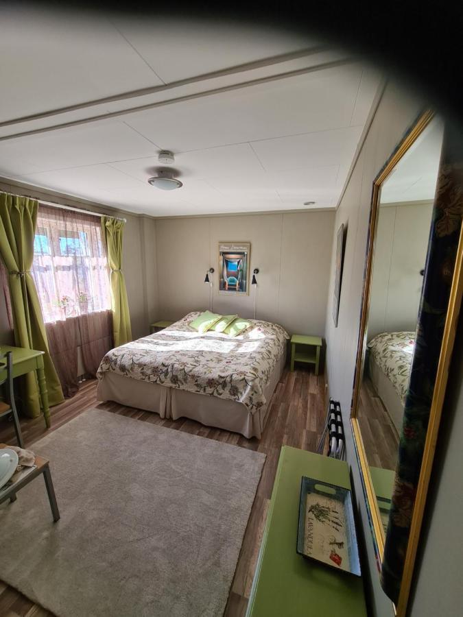 Skogsbrynet B&B, Bredsjoe Nya Herrgard Hällefors Dış mekan fotoğraf