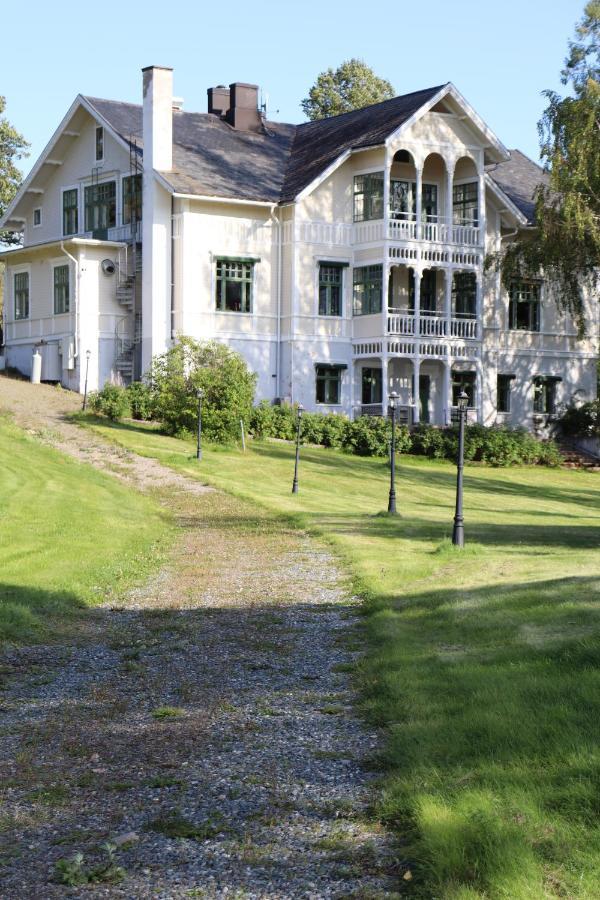 Skogsbrynet B&B, Bredsjoe Nya Herrgard Hällefors Dış mekan fotoğraf